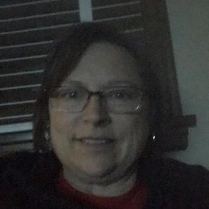 Meet your Posher, Debbie